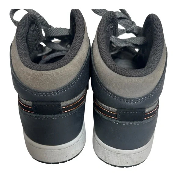 Nike Jordan 1 Mid SE Shoes Boys SZ. 5.5Y Black Grey Basketball Sneak. FQ8341-017